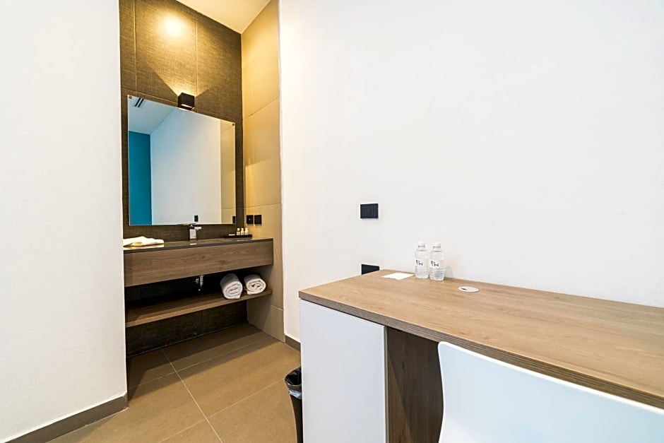 TH HOTEL & VIVIENDA