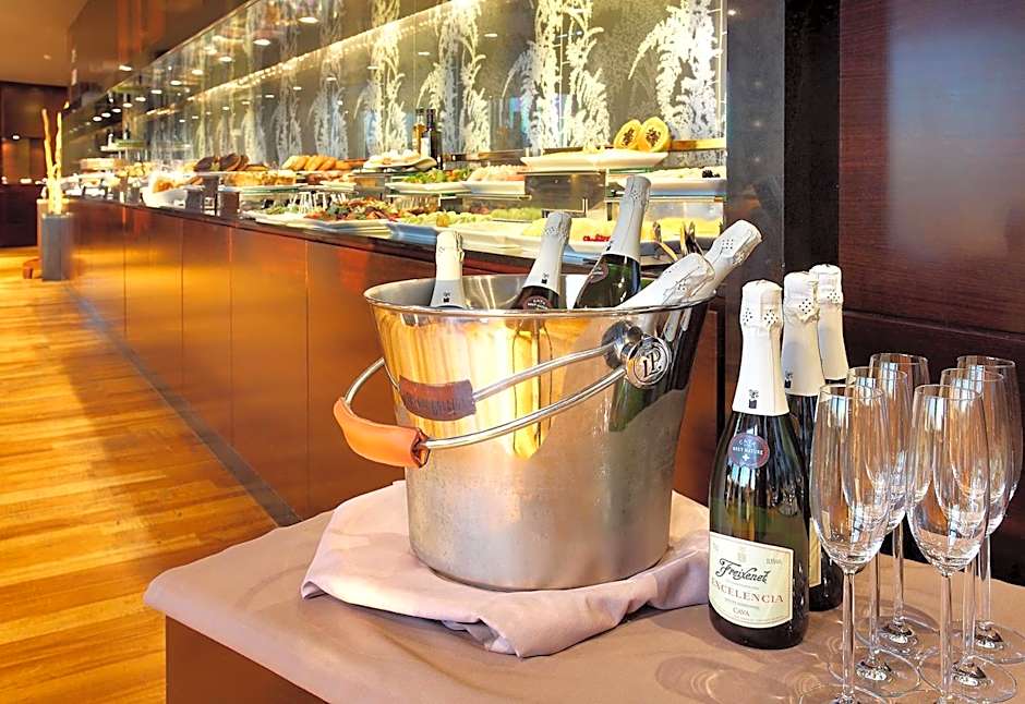 Eurostars Madrid Tower