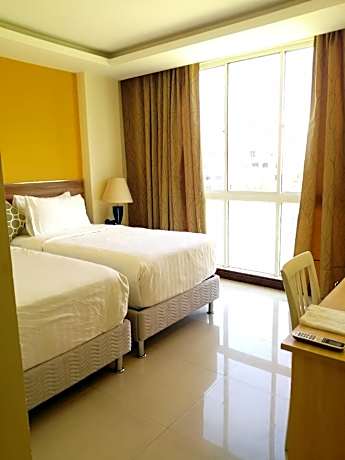 Deluxe City View Twin Room