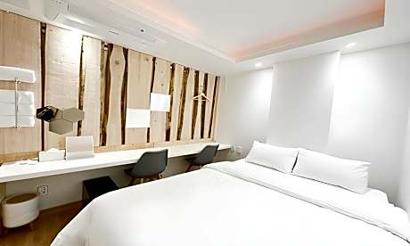 Economy Room with Ondol Floor