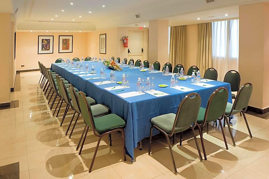 Hotel los Bracos by Silken