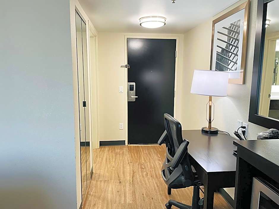 Quality Inn & Suites Lake Charles South