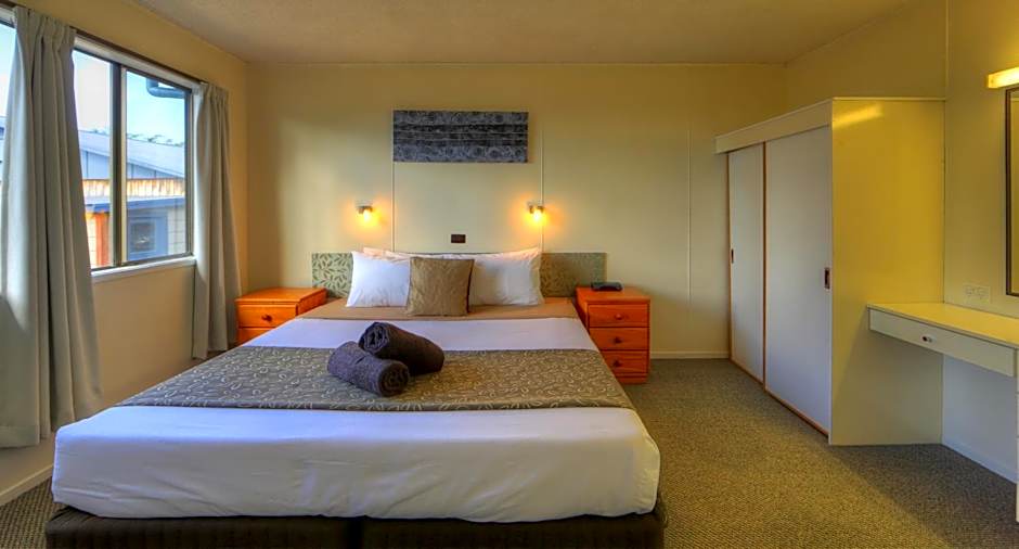 A-Frame Chalets @ Mokutu