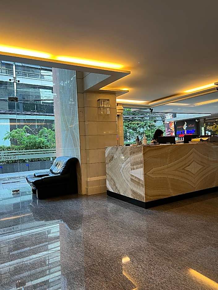 Sukhothai Residence Ruam Ruedi