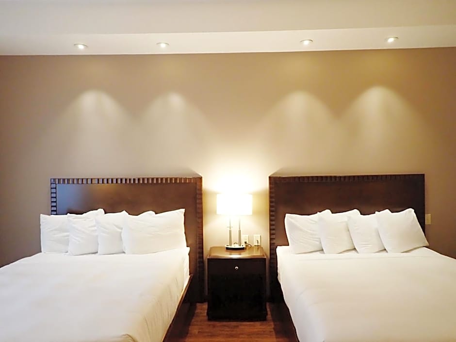 Days Inn & Suites by Wyndham Fort Saskatchewan