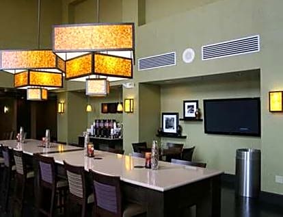 Hampton Inn & Suites Richmond Glenside