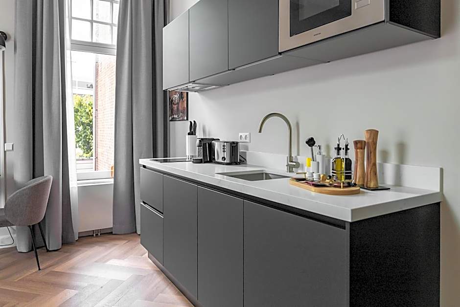 Limehome The Hague Keizerstraat