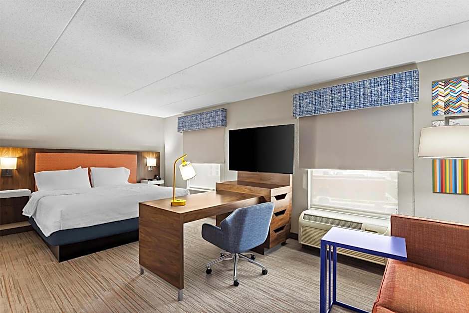 Hampton Inn By Hilton & Suites Bolingbrook, Il