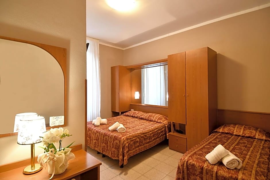 Hotel Innocenti
