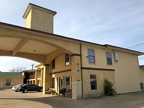 Pinn Road Inn and Suites Lackland AFB and Seaworld