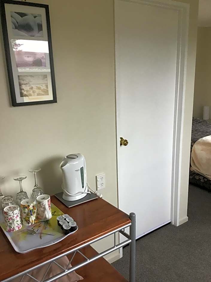 Waitomo Caves Guest Lodge