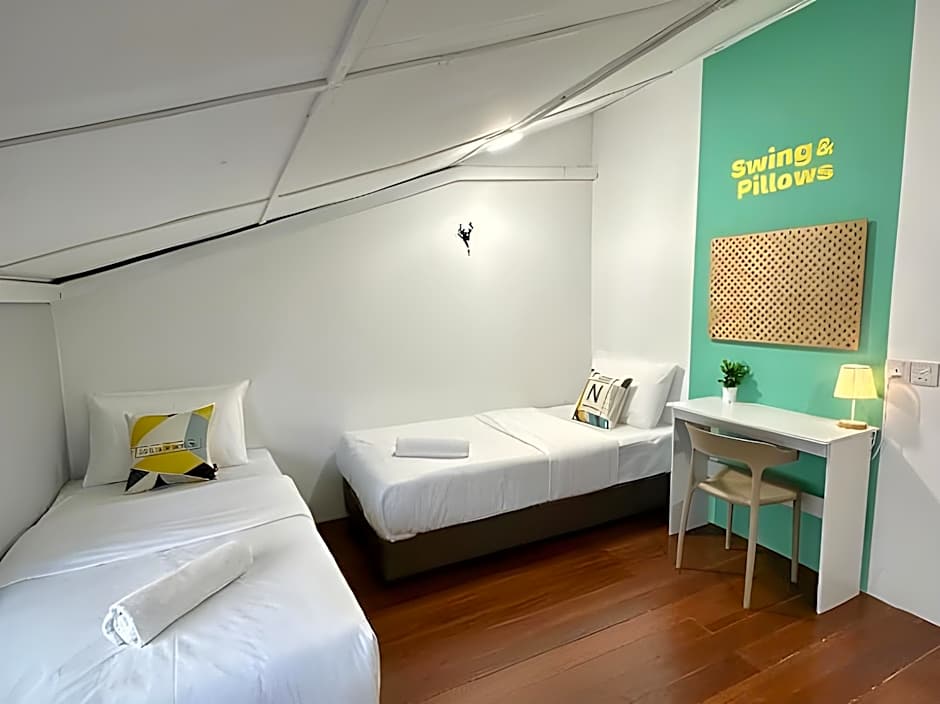 Swing & Pillows @ Beach Street