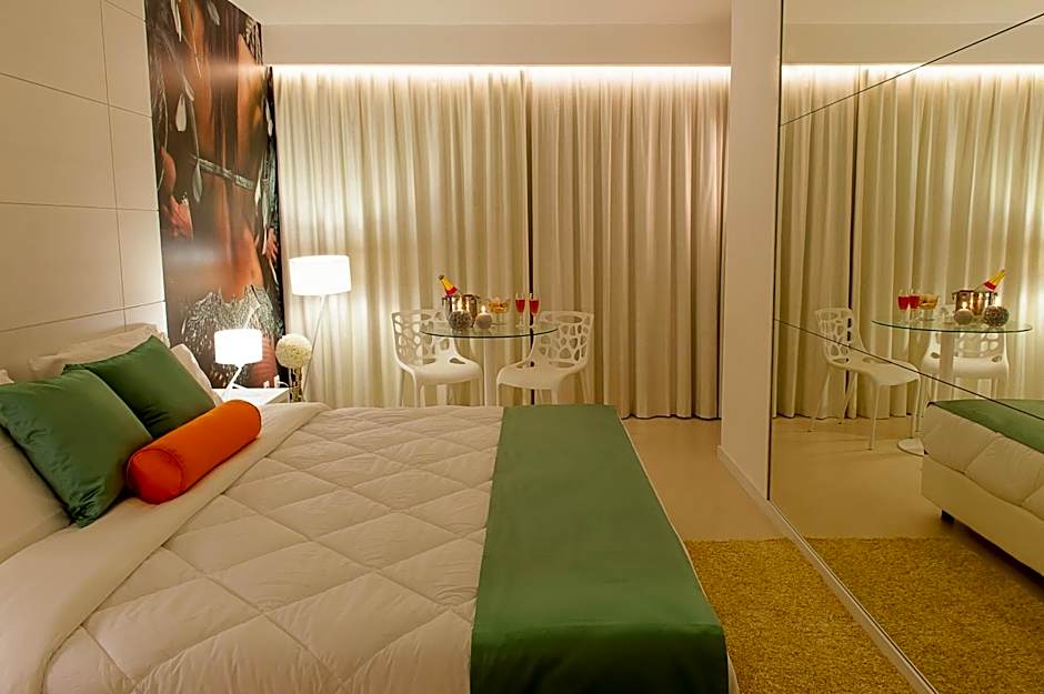 Vinyl M Hotel - Adults Only