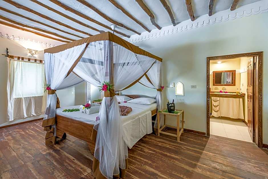 Hakuna Majiwe Beach Resort