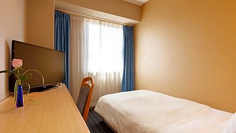 Single Room - Non-Smoking