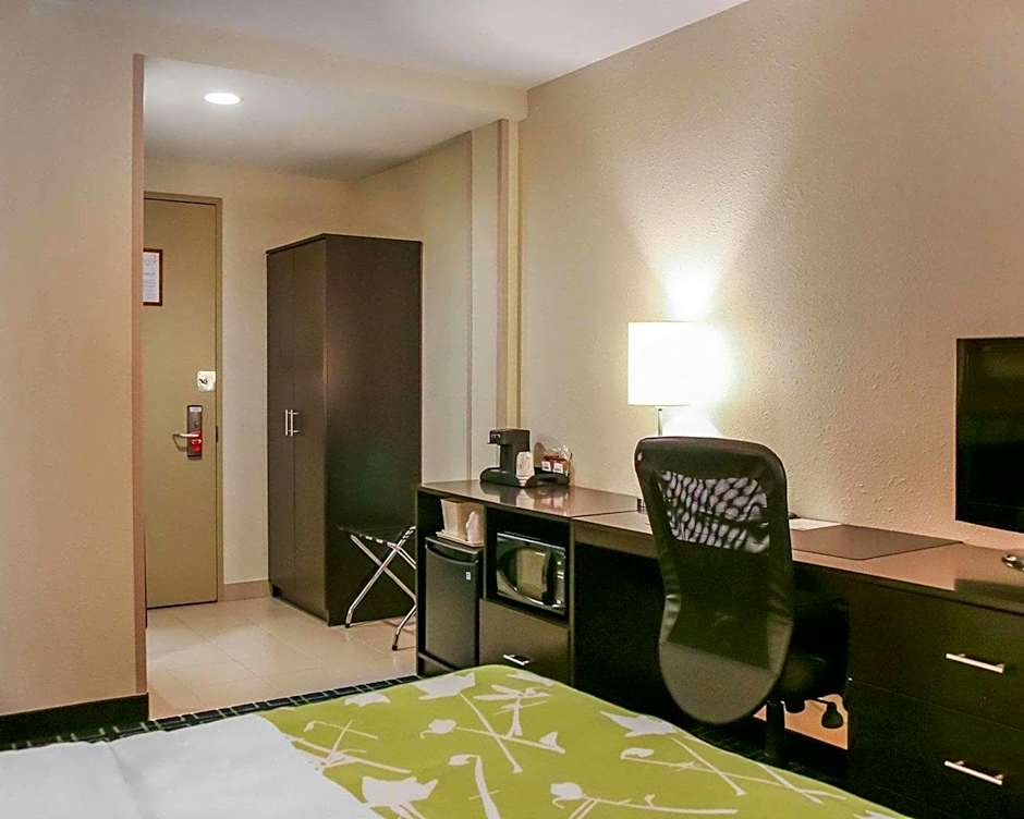 Econo Lodge Winnipeg