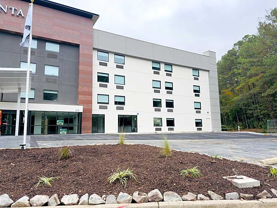 La Quinta Inn & Suites by Wyndham Atlanta Roswell
