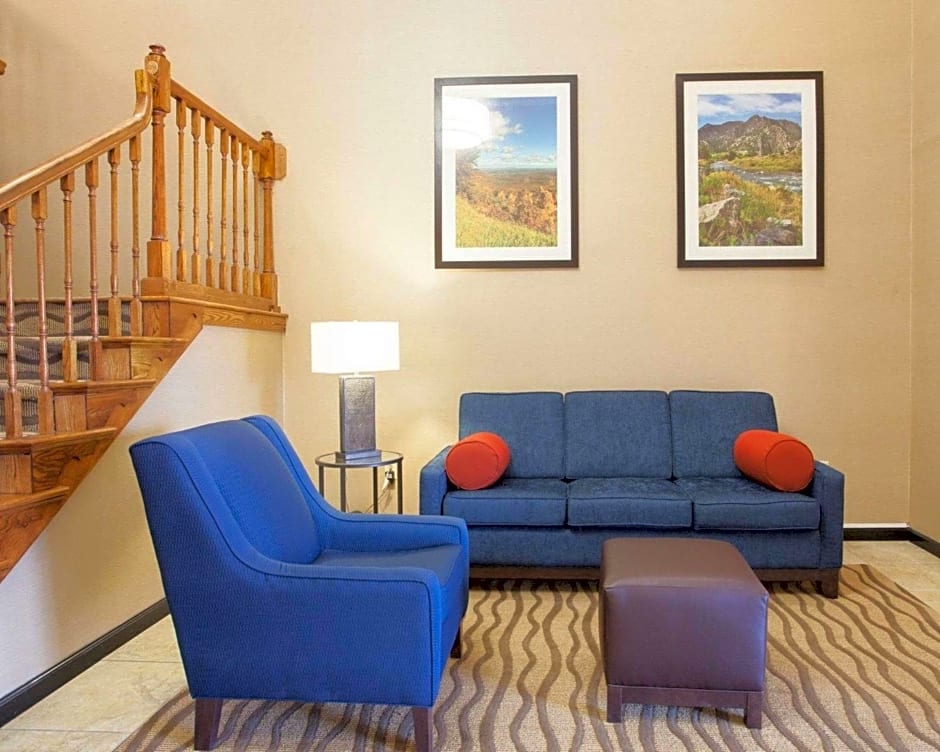 Quality Inn & Suites I-40 East