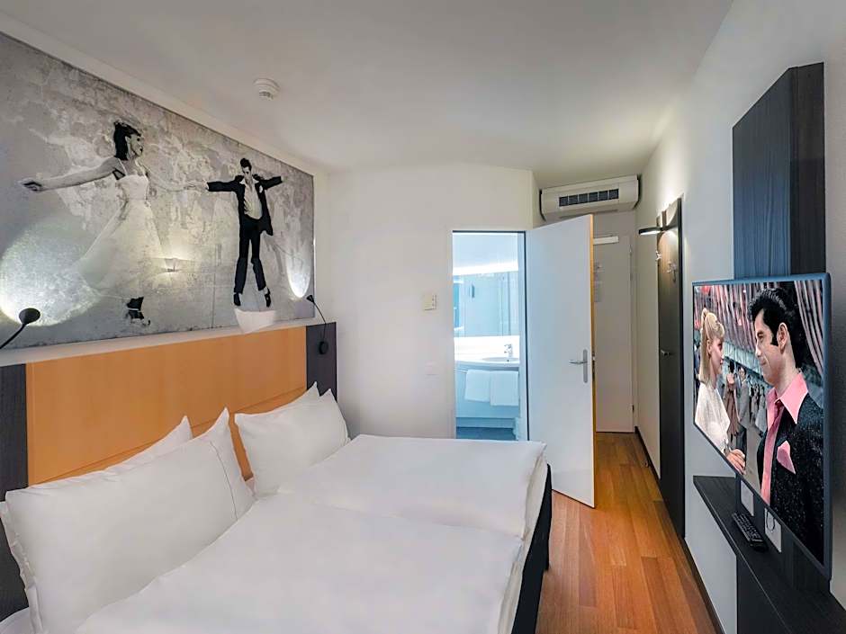 Photo 1 of 9 of 2 Twin Beds