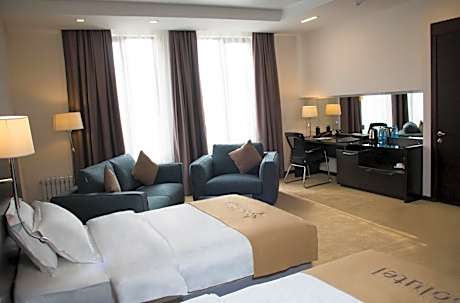 Large Double or Twin Room