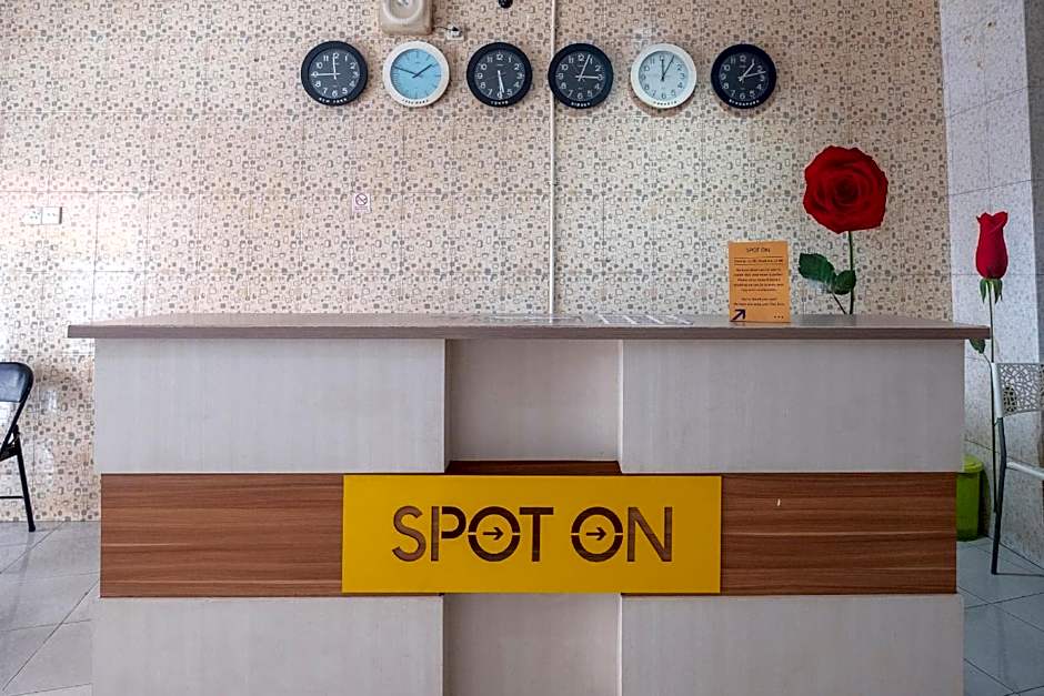 SPOT ON 2214 Wisma Jampea