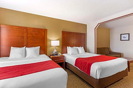 Queen Suite with Two Queen Beds - Non-Smoking