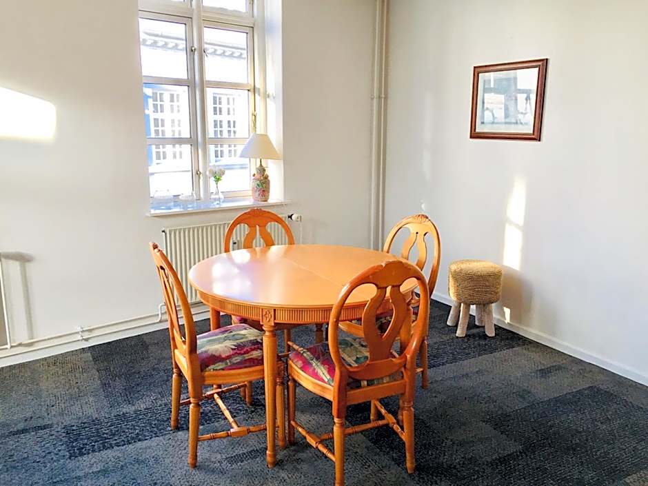 City Hotel Apartments