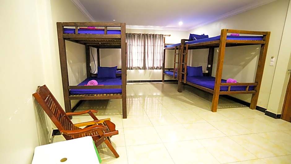 Blue Diamond Hostel