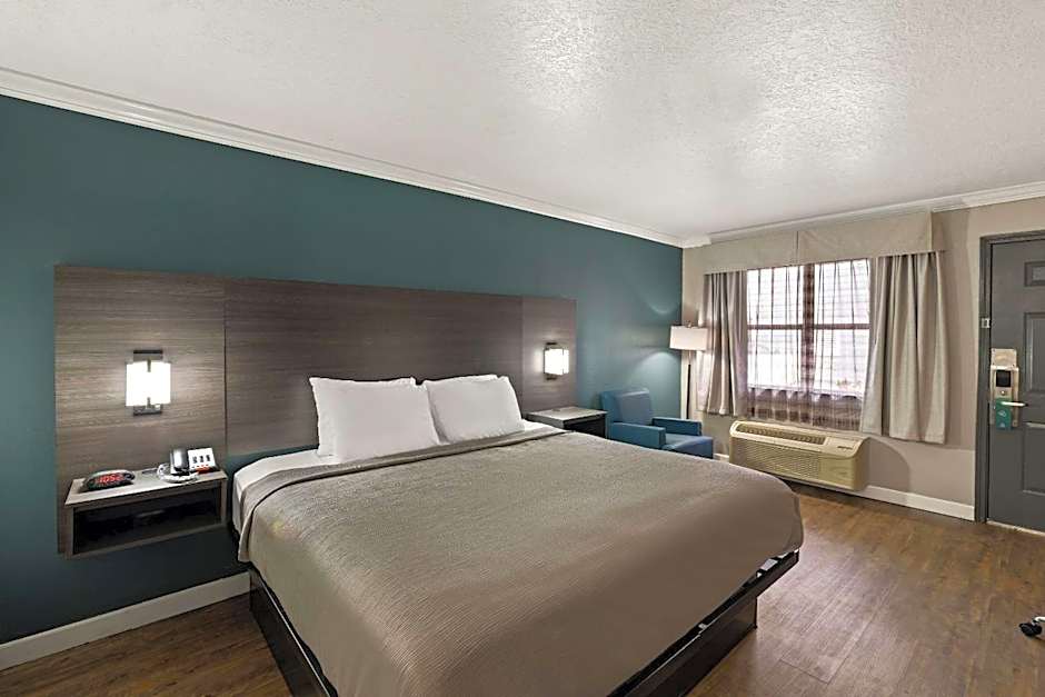 Quality Inn