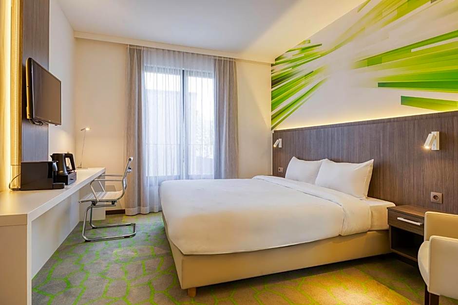 B&B HOTEL Mons Centre