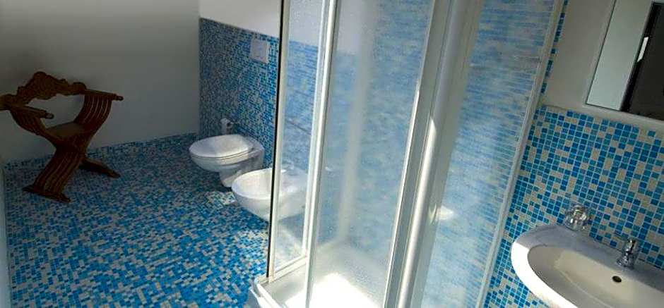 Hotel Annarita-mezza pensione plus- spiaggia inclusa