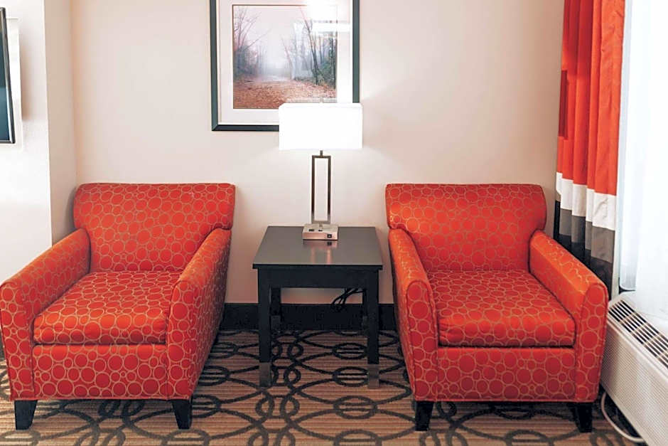 La Quinta Inn & Suites by Wyndham Starkville