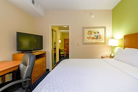 King Room - Mobility Access/Hearing Accessible
