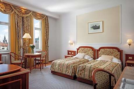 Junior Suite Twin with Wenceslas Square View