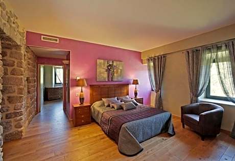 Classic Quadruple Room