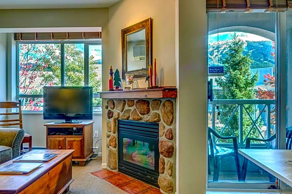 Town Plaza Suites by Golden Dreams