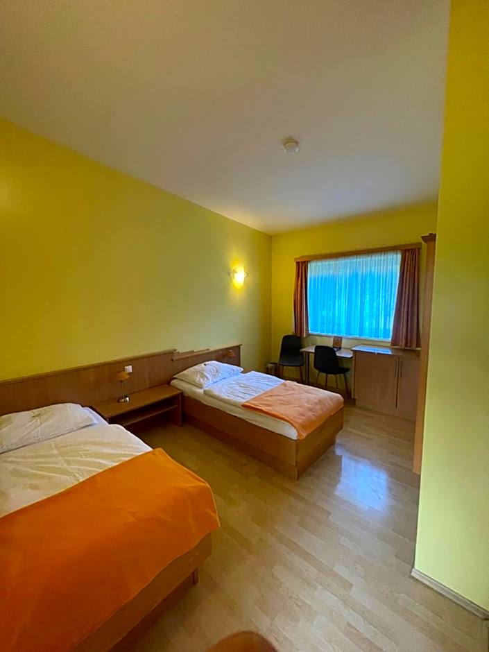 Hotel Highway - Bed & Breakfast