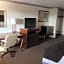 Holiday Hill Inn & Suites