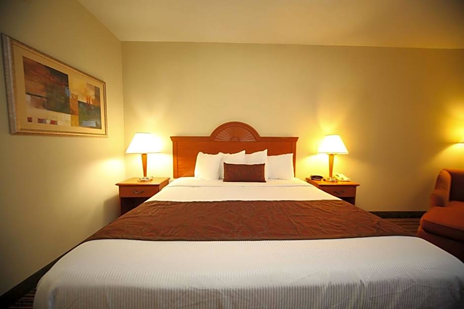 Best Western Plus Edison Inn