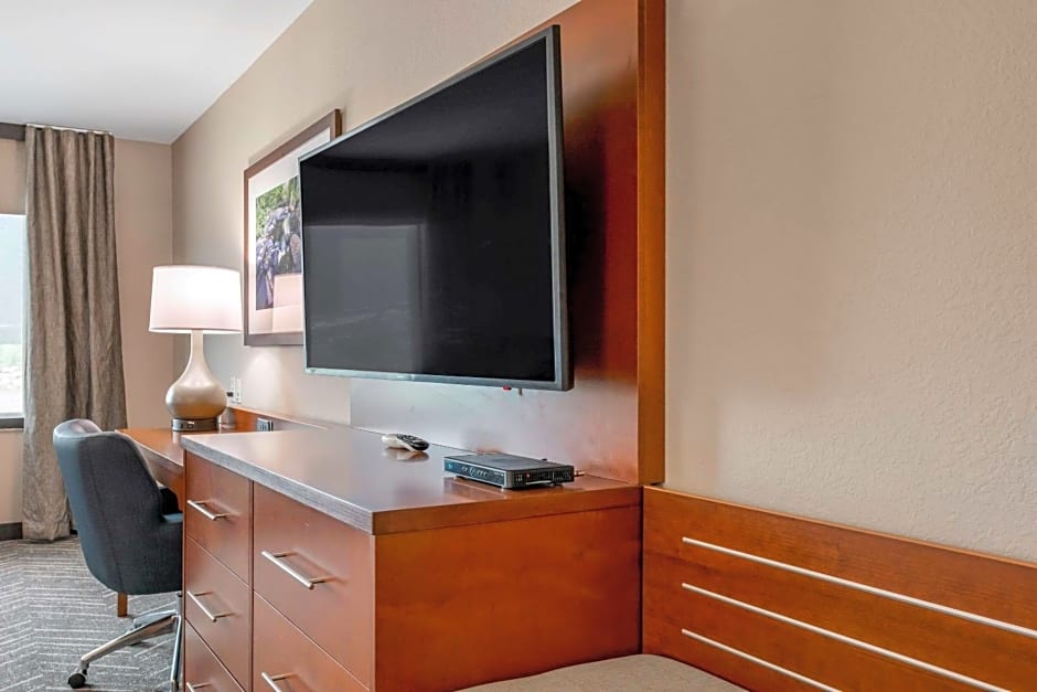 Comfort Inn & Suites Mountain Iron and Virginia