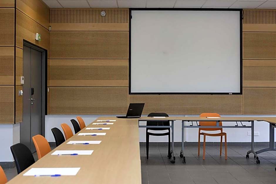 ibis Styles Vierzon