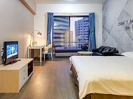 Queen Room