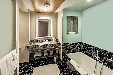 King Suite with Living room - Disability Access/Non Smoking