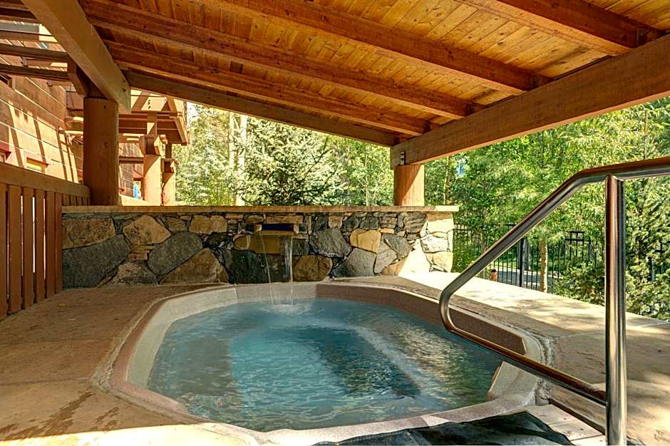 Jackpine & Black Bear Lodge