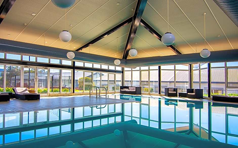 Horizons Lake Jindabyne