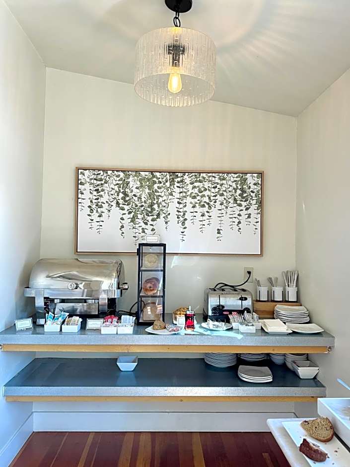 Lavender, A Four Sisters Inn