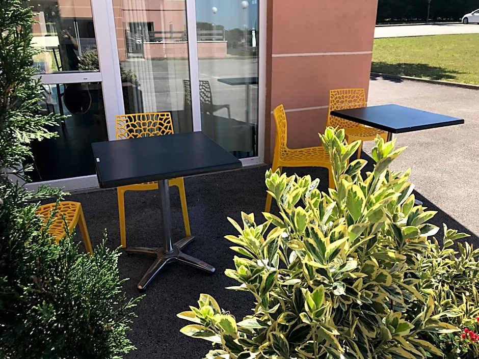 Kyriad Dijon Sud - Longvic