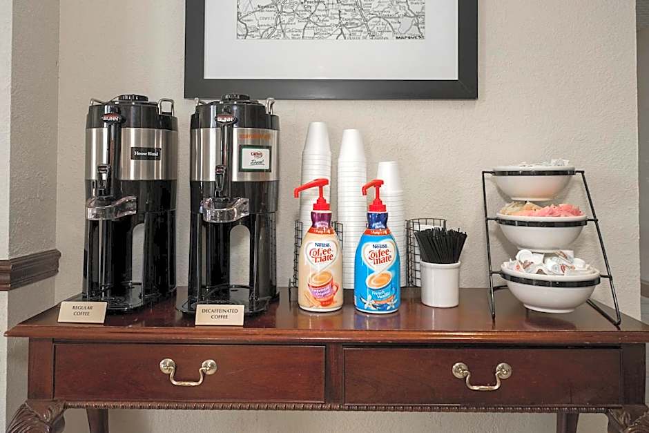 Red Roof Inn & Suites Newnan