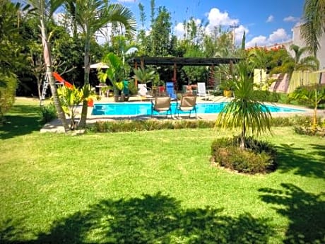 King Suite with Pool View