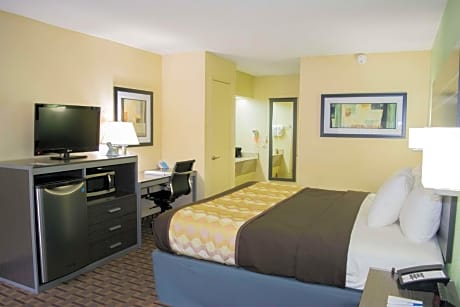 1 King Bed, Smoking Room, High Speed Internet Access, Recliner, Continental Breakfast